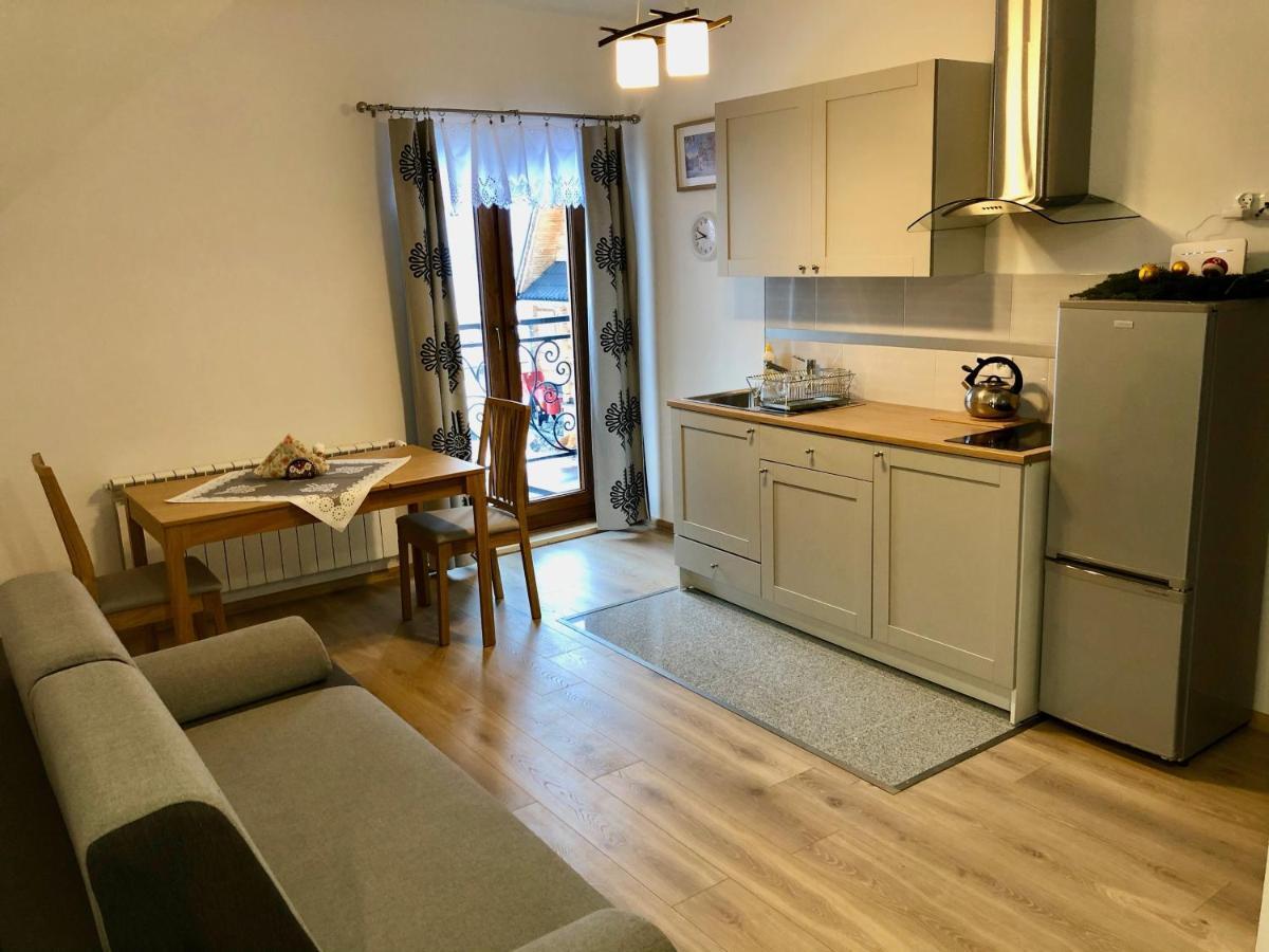 Apartamenty U Krysi Witow  Luaran gambar